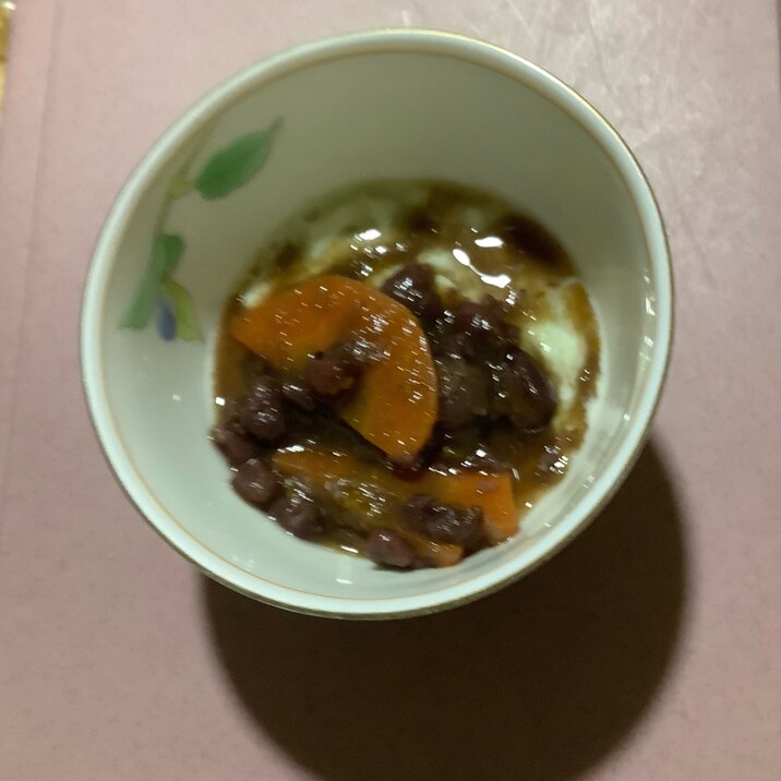 ☆人参あずき乗せ抹茶きなこ入りヨーグルト☆